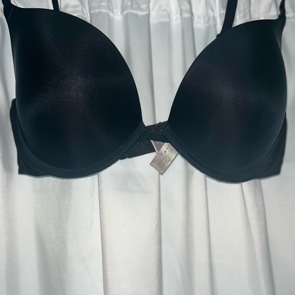 💕Victoria’s Secret Black Bra push up